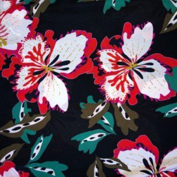 CAbi #5542 Hibiscus Print Sleeveless Blouse - Picture 8 of 15